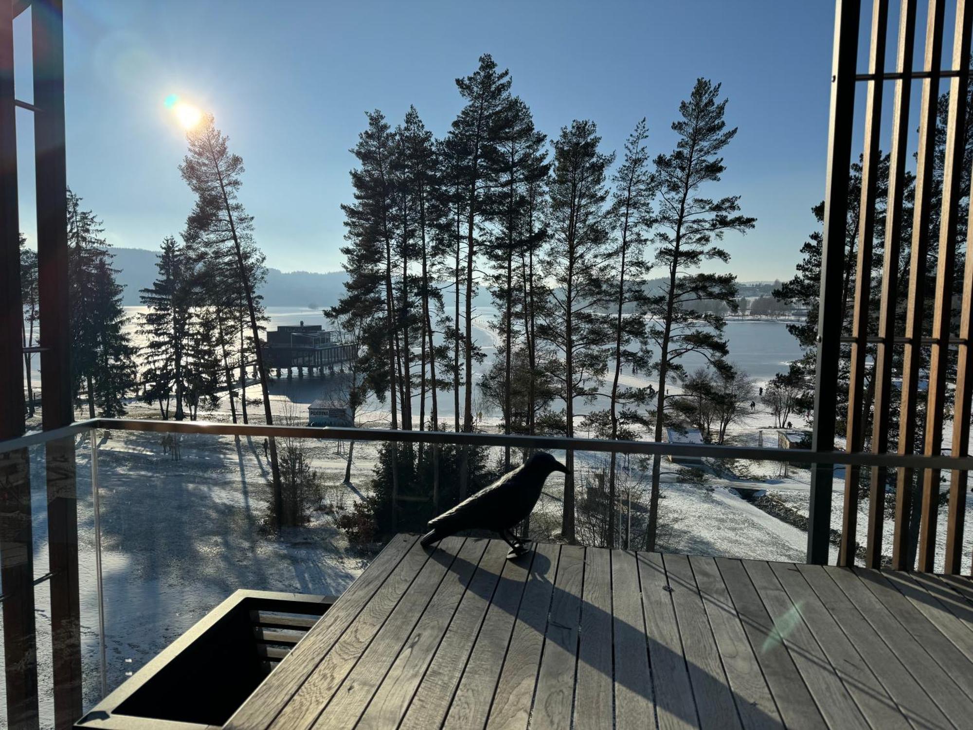 Molo Lipno Resort Luxusni Apartman 4Kk เชสกี้ครุมลอฟ ภายนอก รูปภาพ