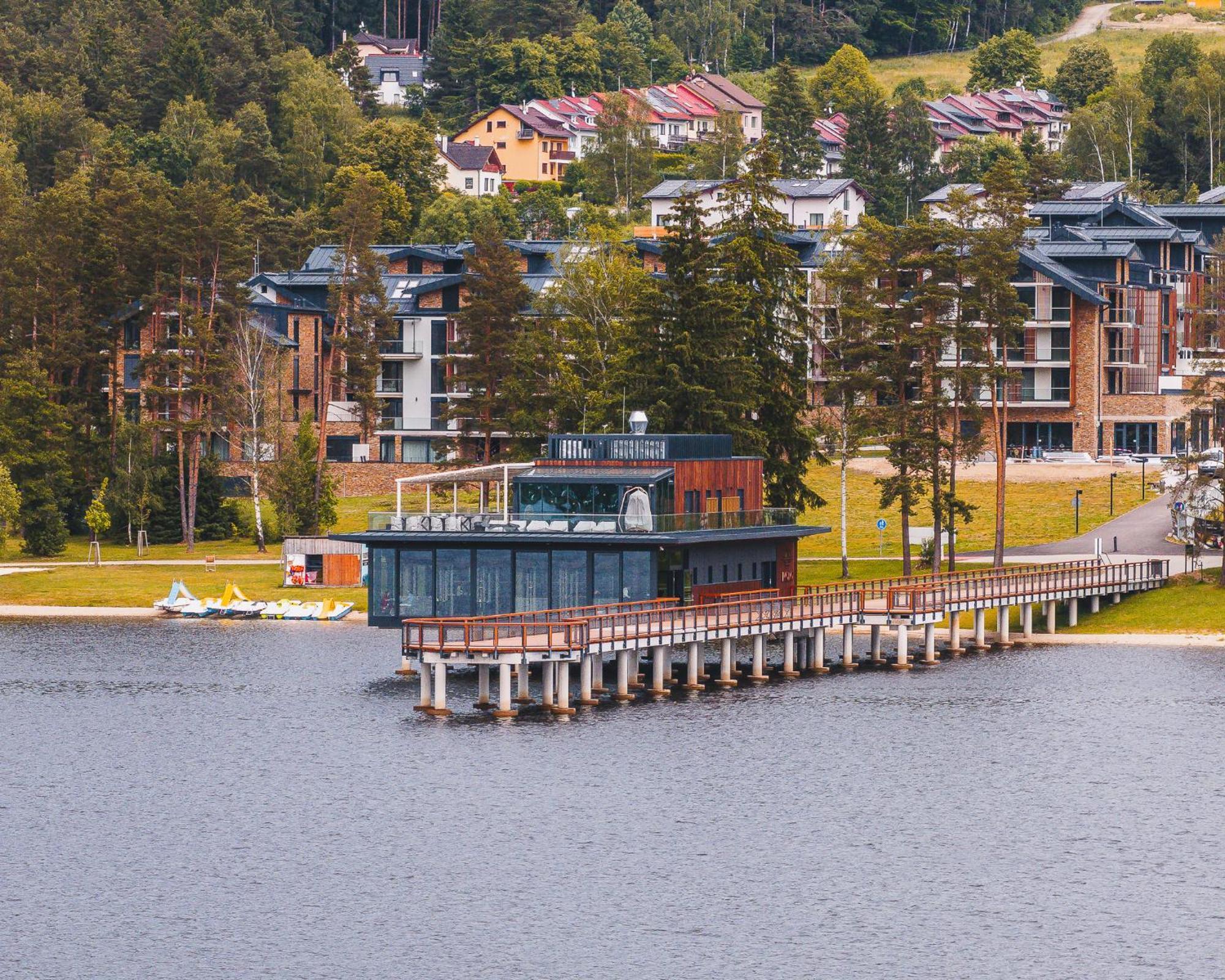 Molo Lipno Resort Luxusni Apartman 4Kk เชสกี้ครุมลอฟ ภายนอก รูปภาพ