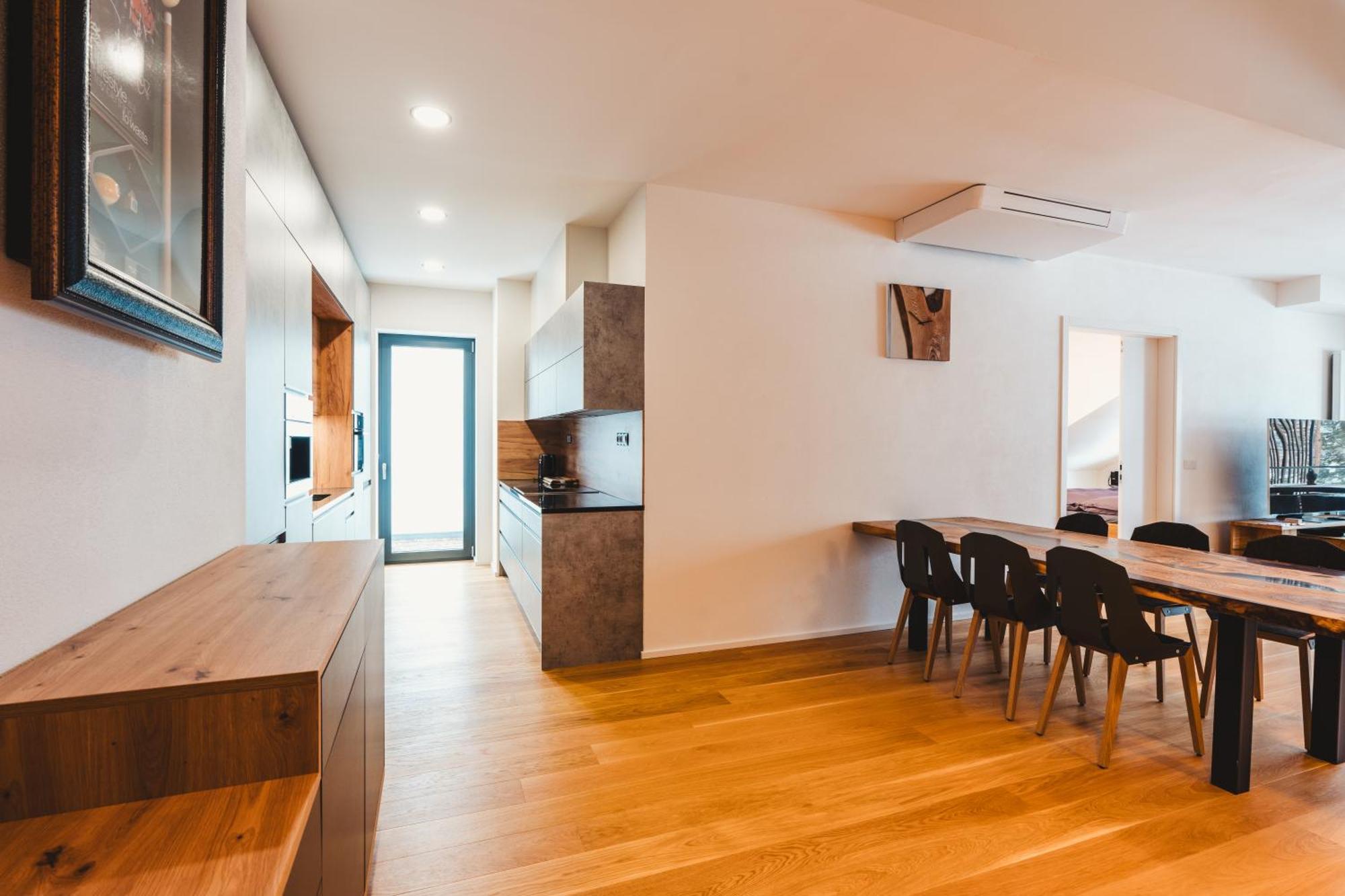 Molo Lipno Resort Luxusni Apartman 4Kk เชสกี้ครุมลอฟ ภายนอก รูปภาพ